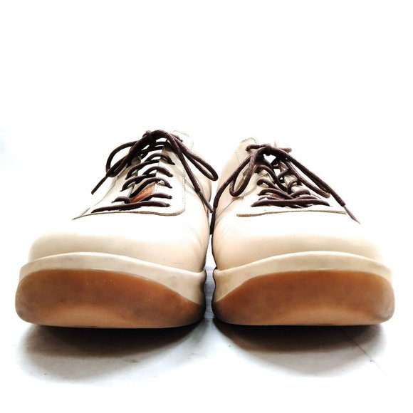 Auth Louis Vuitton Sneakers Women Beiges Leather (Calf) #60741L55 - Picture 2 of 9